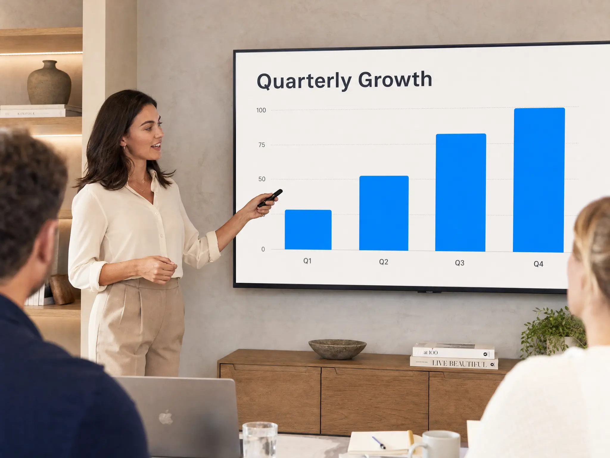 A clean slide titled "Quarterly Growth" with four azure bars labelled Q1
